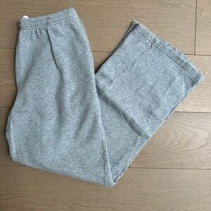 Brandy Melville Light Heather Gray Fleece-Lined Sweatpants
